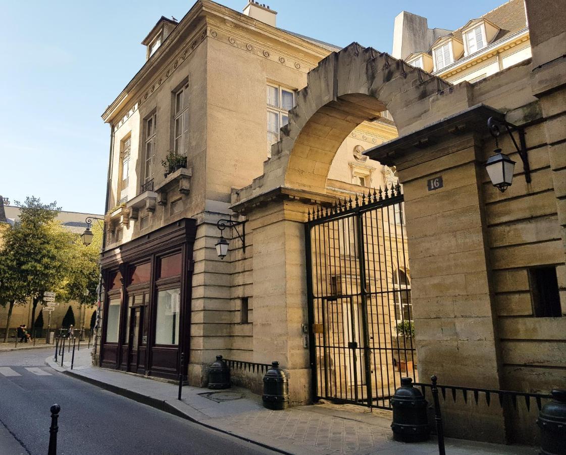 Assia & Nathalie - Luxury B&B Marais Paris Exterior photo